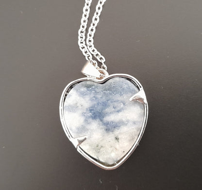 COLLIERS + PENDENTIFS COEURS + ARBRES DE VIE EN PIERRE SODALITE - BIJOUX ARTISANAUX, UNIQUES & ORIGINAUX