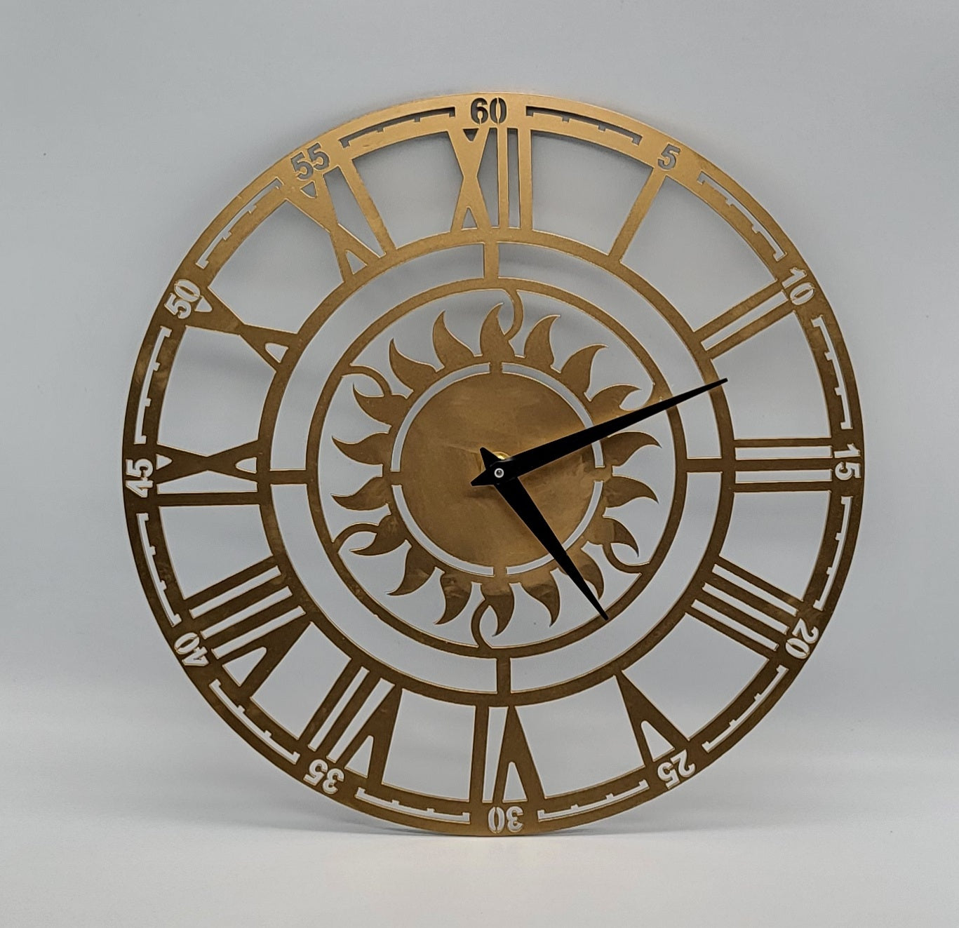 HORLOGE MURALE RONDE " SOLEIL STYLE INDUSTRIEL " - DESIGN ORIGINAL