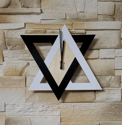 HORLOGE MURALE GÉOMÉTRIQUE 2 TRIANGLES IMBRIQUÉS - DESIGN ORIGINAL