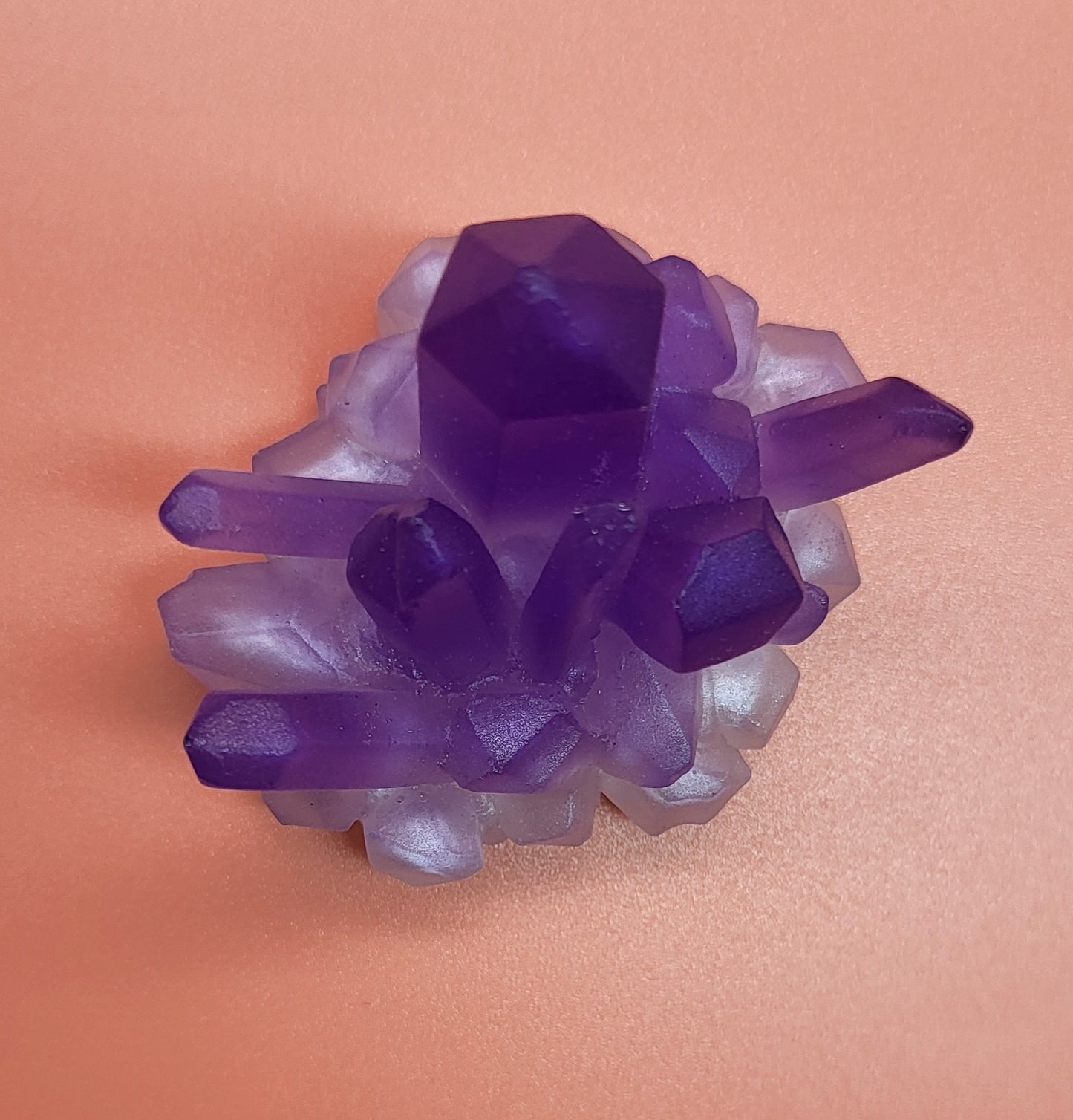 DÉCORATION GRAPPE DE CRISTAUX 3D RELIEFS EN RÉSINE - DIVERS COLORIS UNIQUES, ARTISANAUX & ORIGINAUX