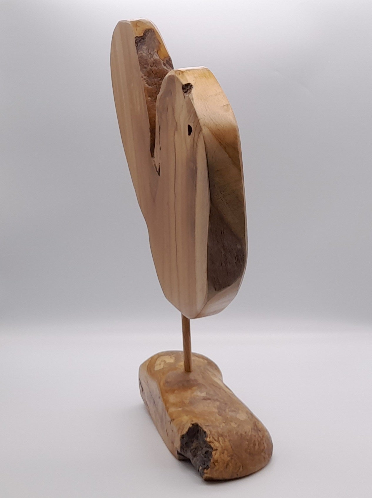 GRANDE SCULPTURE "JOLI COEUR" EN TECK + SOCLE EN BOIS D'OLIVIER - UNIQUE, ARTISANALE & ORIGINALE