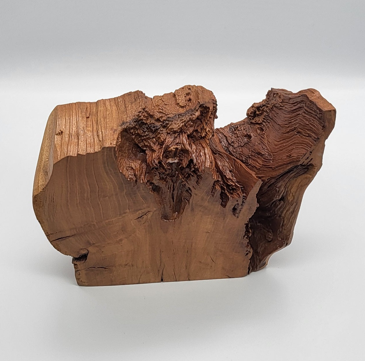 SCULPTURE " PIC ABSTRAIT " EN BOIS DE CERISIER - UNIQUE, ARTISANALE & ORIGINALE