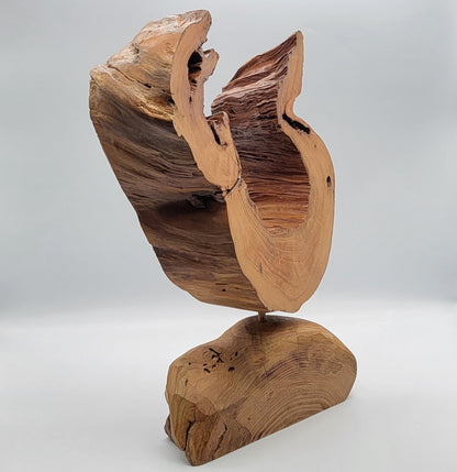 SCULPTURE "FER A CHEVAL" EN BOIS DE CERISIER SUR SOCLE - UNIQUE, ARTISANALE & ORIGINALE