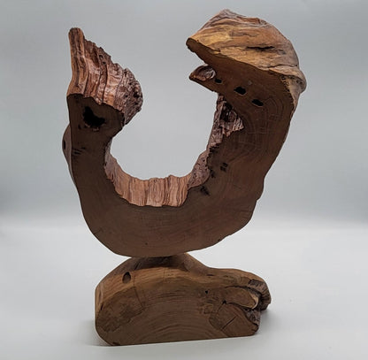 SCULPTURE "FER A CHEVAL" EN BOIS DE CERISIER SUR SOCLE - UNIQUE, ARTISANALE & ORIGINALE