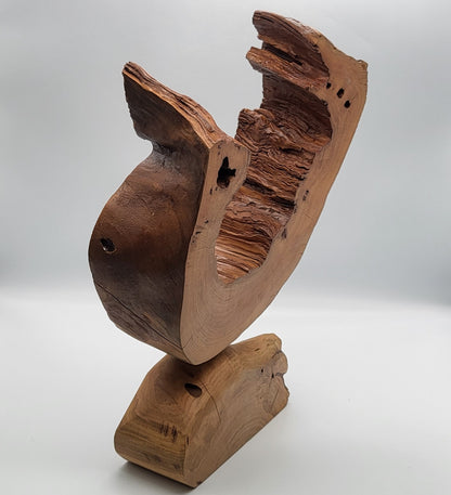 SCULPTURE "FER A CHEVAL" EN BOIS DE CERISIER SUR SOCLE - UNIQUE, ARTISANALE & ORIGINALE