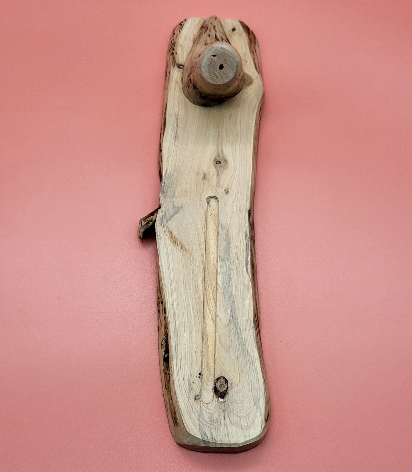 SUPPORT A ENCENS EN BOIS DE CADE - UNIQUE, ORIGINAL & ARTISANAL